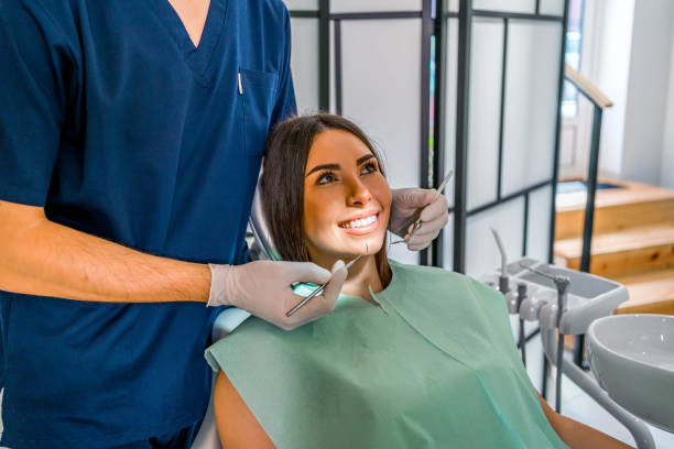 Best Wisdom Tooth Removal  in Loughman, FL